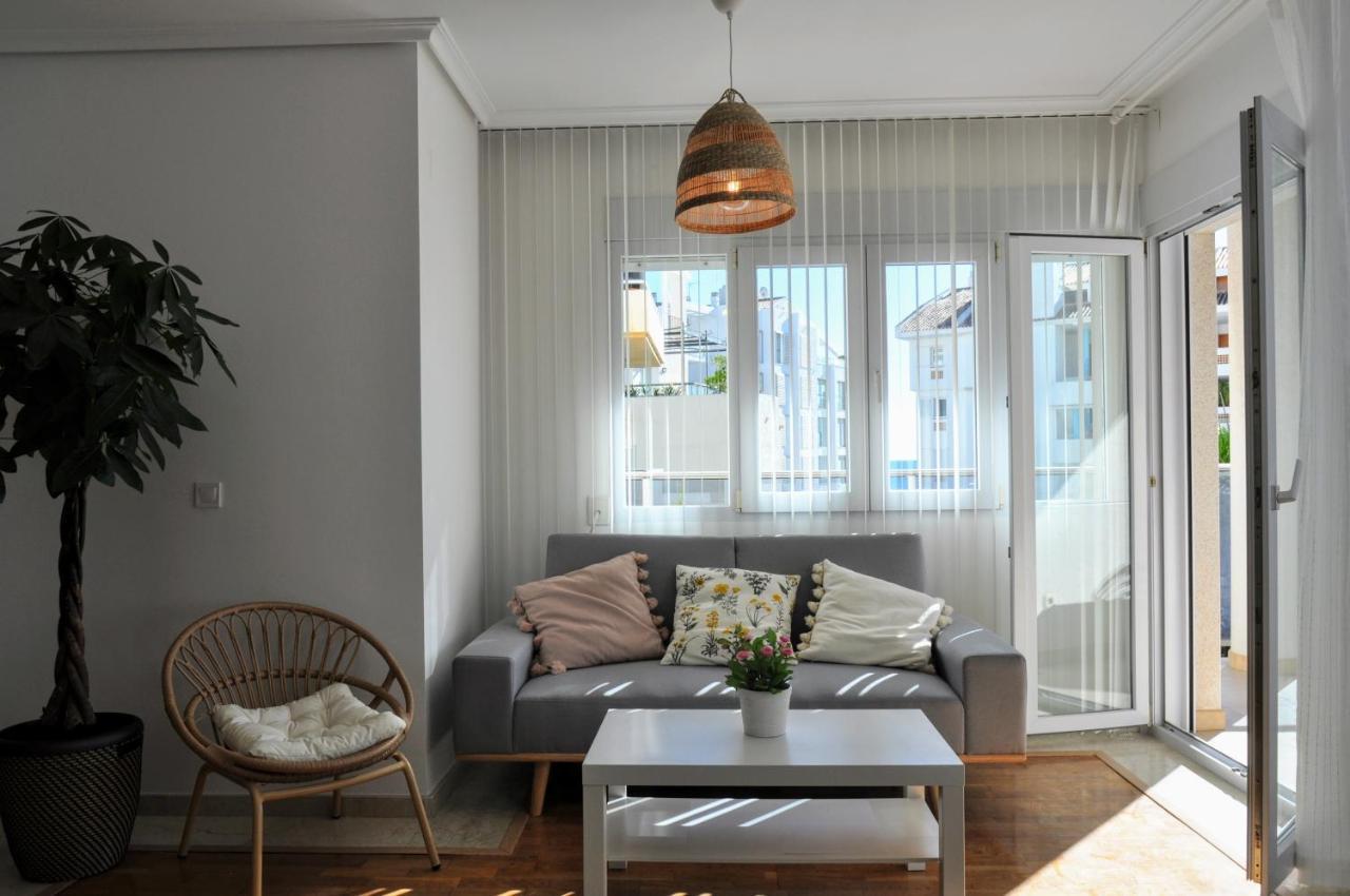 Exclusive Beachside 3 Bedroom Apartment With Pool In Altea Buitenkant foto